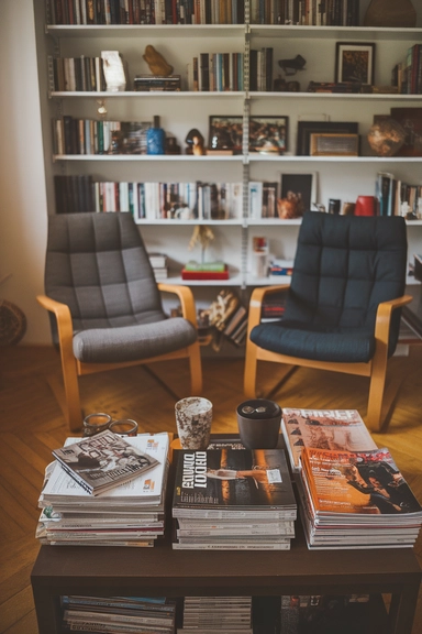 22 Things To Throw Away For Easy Decluttering 21 Old or Unused Magazines and Catalogs