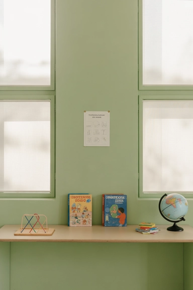 22 Smart Classroom Organization Hacks That Actually Work 6 Limited-Supply Displays That Reduce Visual Overload