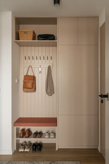 Entryway Micro-Zones That Stop Clutter at the Door