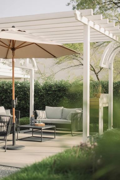 15 Luxury Backyard Ideas for a Dream Outdoor Setup 12 Shade Changes How Long People Stay