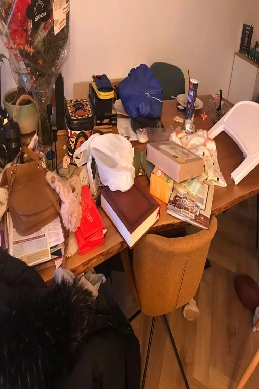 Side Tables and Trays Holding Nothing Specific